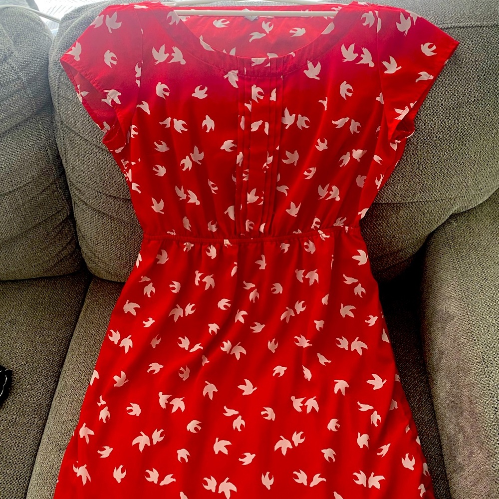 Red and White Bird print Old Navy Dress